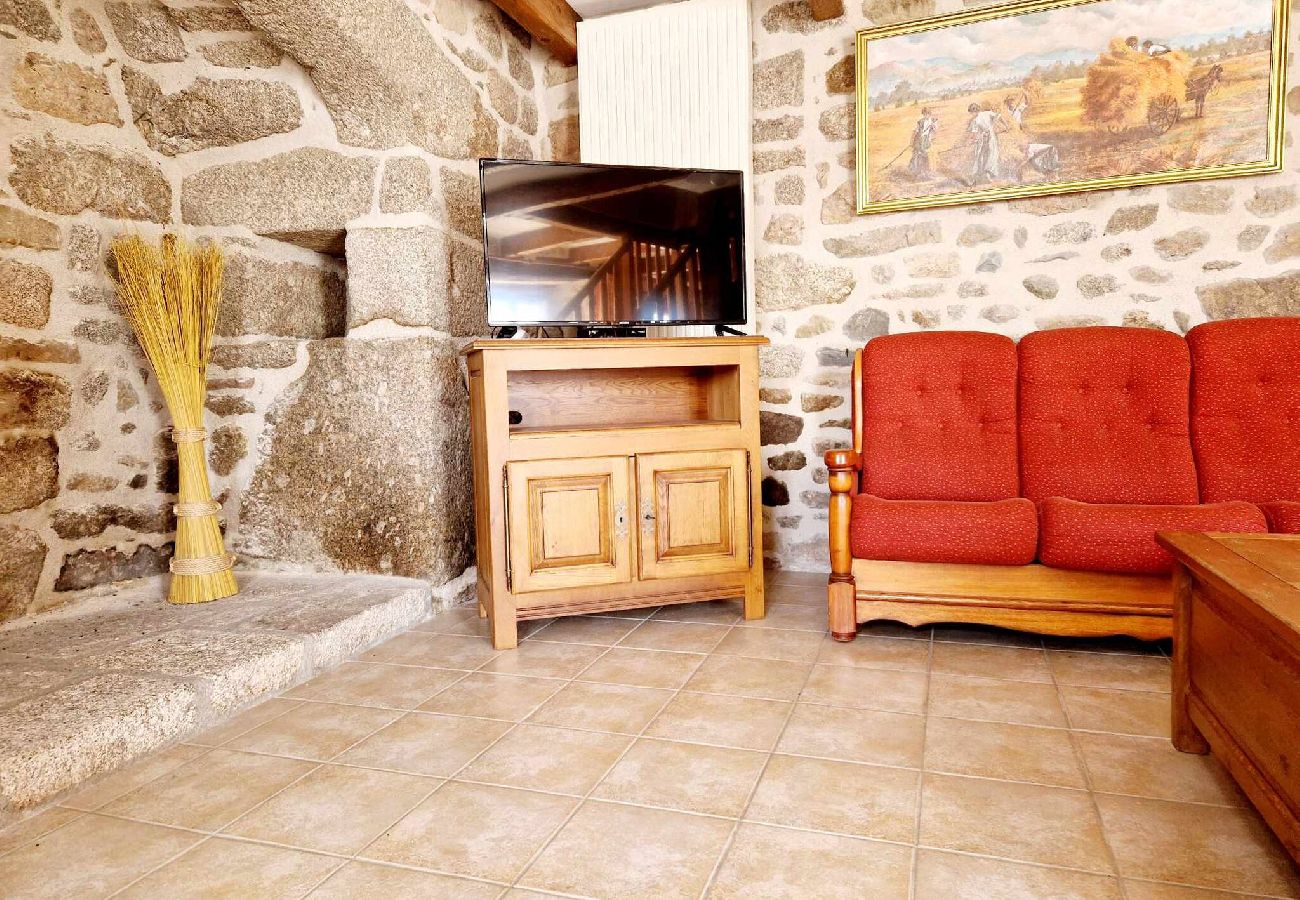 Maison à Saint-Symphorien-de-Thénières - Gite de Saint-Gervais