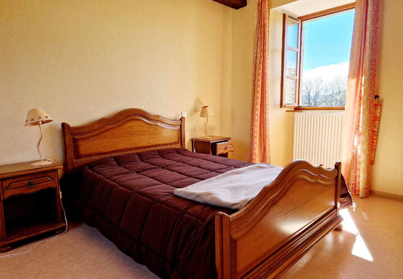 Maison à Saint-Symphorien-de-Thénières - Gite de Saint-Gervais