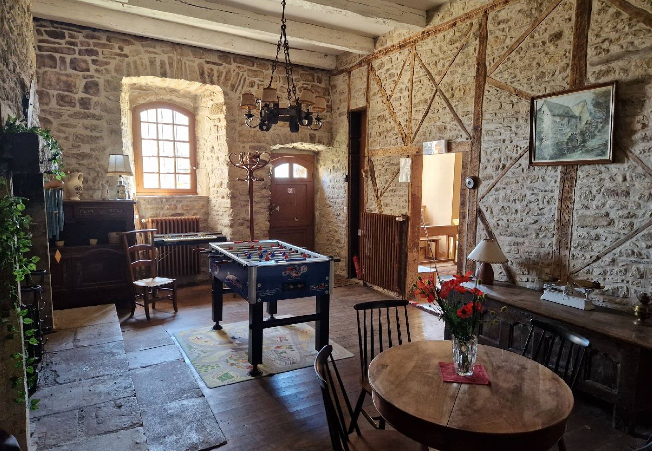 Maison à Estaing - Montrepos - Ancien Presbytère du 17° siècle