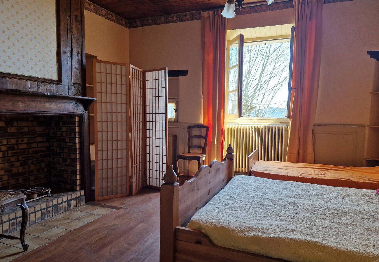 Maison à Estaing - Montrepos - Ancien Presbytère du 17° siècle