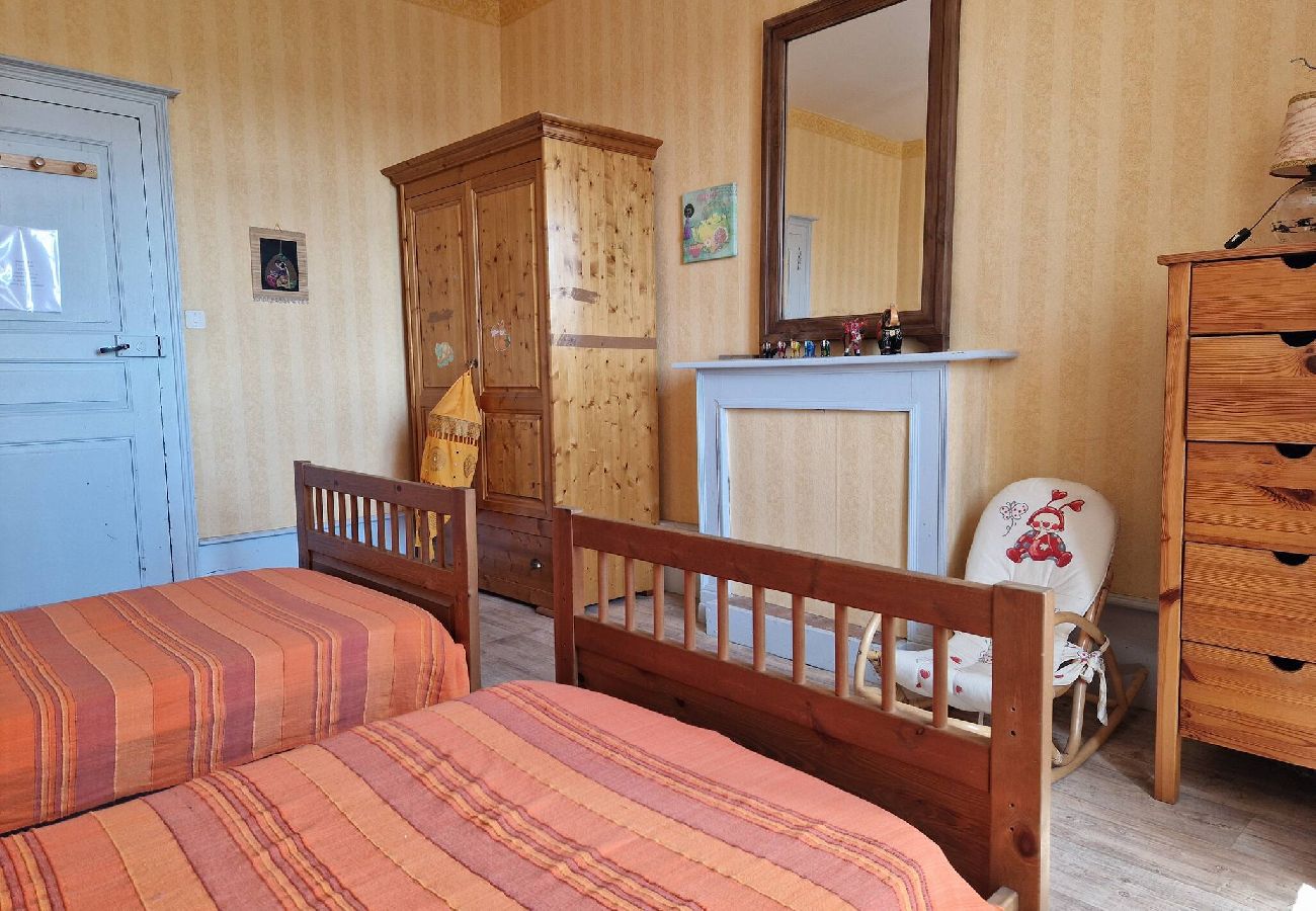 Maison à Estaing - Montrepos - Ancien Presbytère du 17° siècle