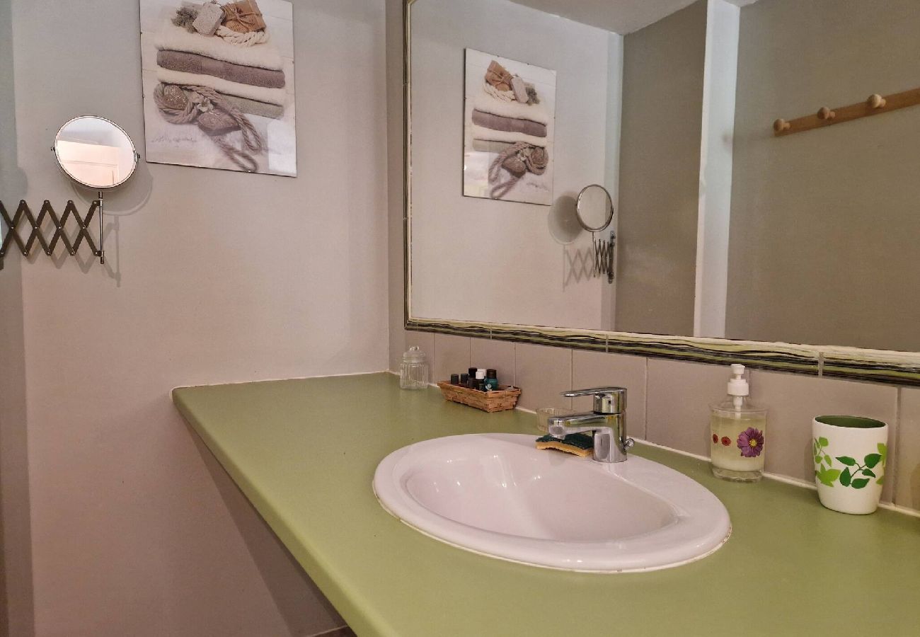 Maison à Estaing - Montrepos - Ancien Presbytère du 17° siècle