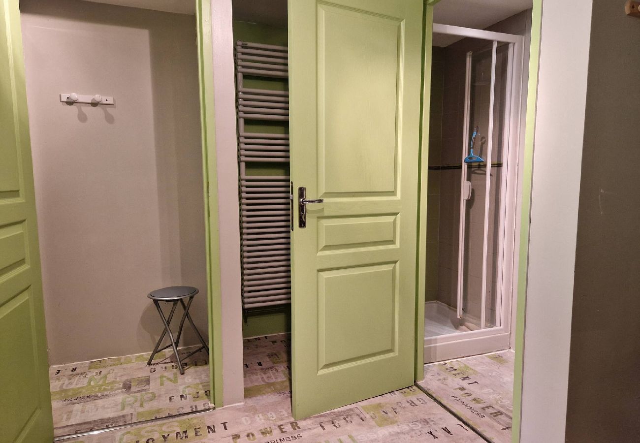 Maison à Estaing - Montrepos - Ancien Presbytère du 17° siècle