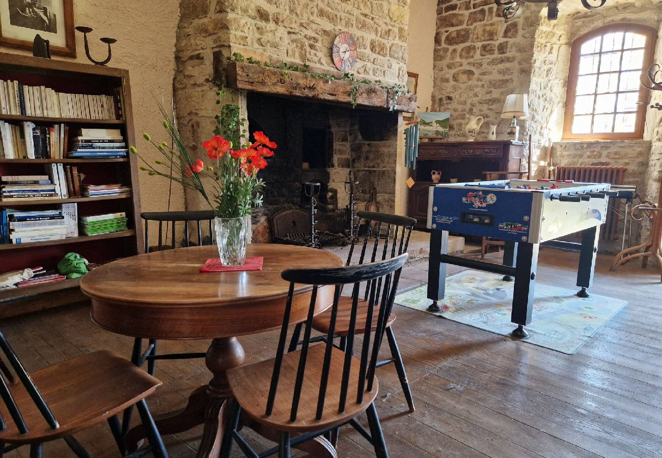 Maison à Estaing - Montrepos - Ancien Presbytère du 17° siècle