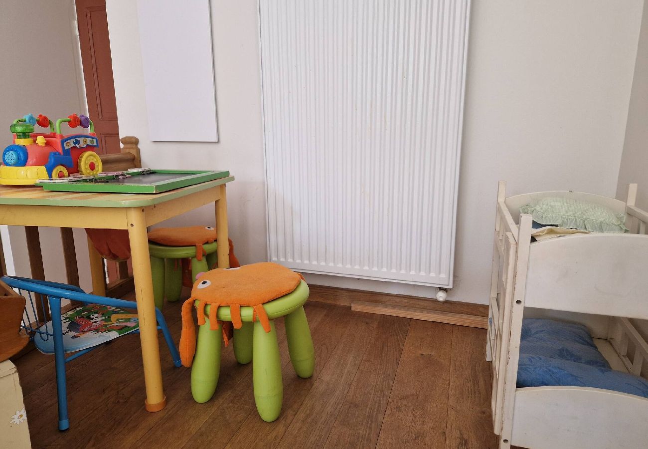 Maison à Estaing - Montrepos - Ancien Presbytère du 17° siècle