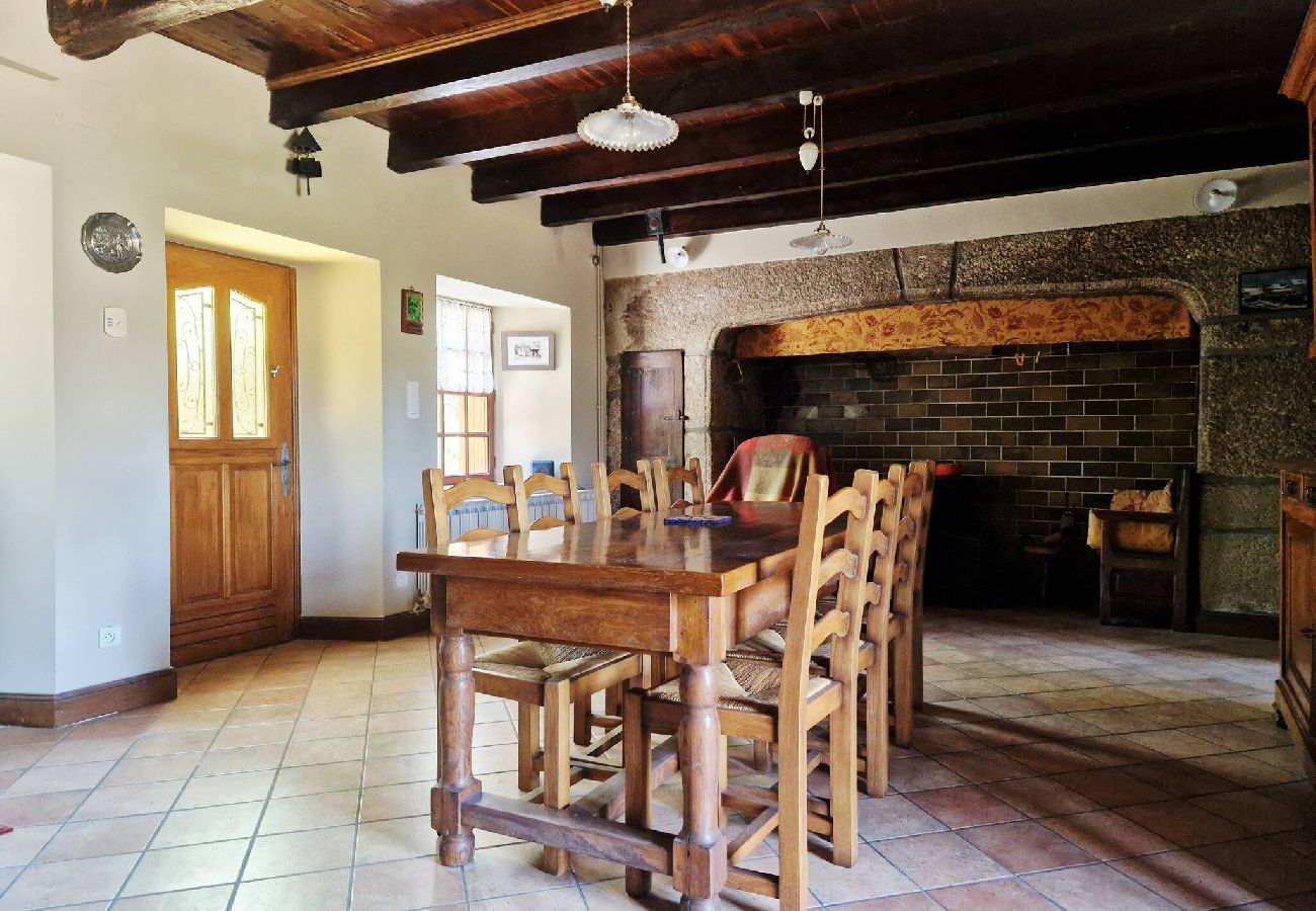 Maison à Le Nayrac - Le Gîte de la Ferme d’Issac