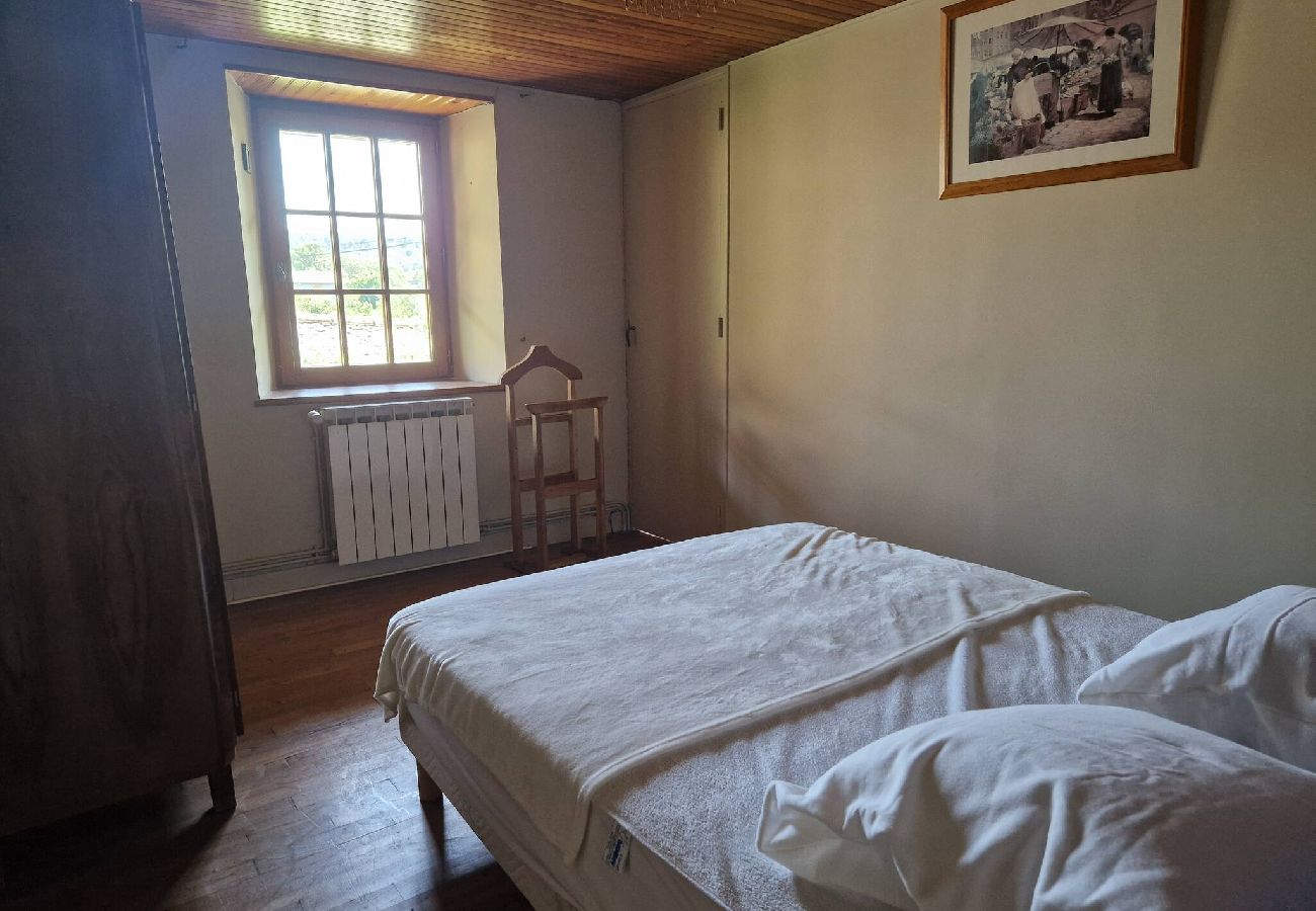 Maison à Le Nayrac - Le Gîte de la Ferme d’Issac