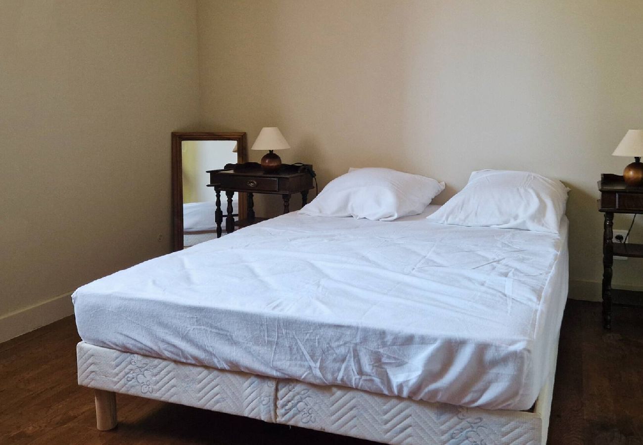 Maison à Le Nayrac - Le Gîte de la Ferme d’Issac