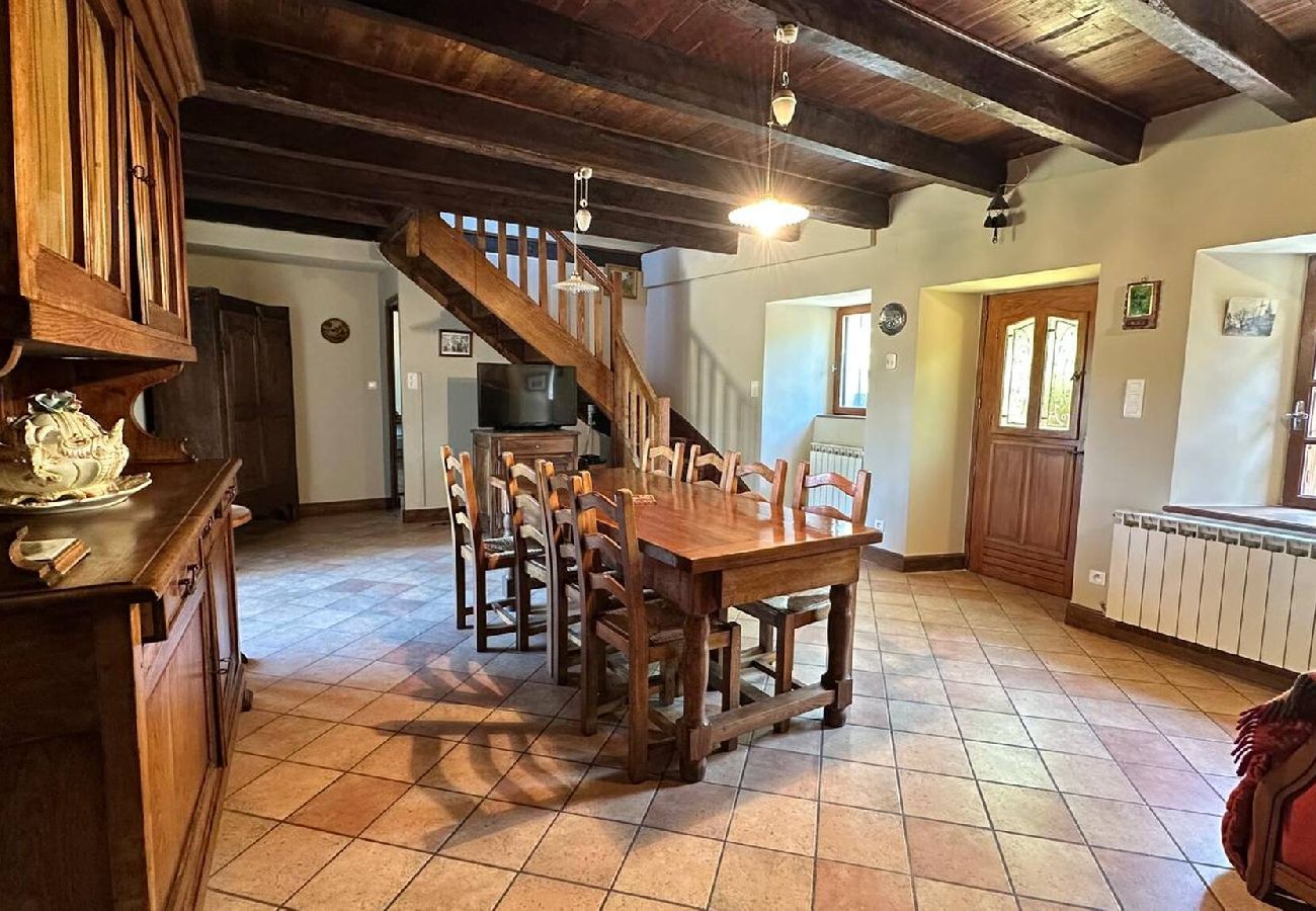 Maison à Le Nayrac - Le Gîte de la Ferme d’Issac