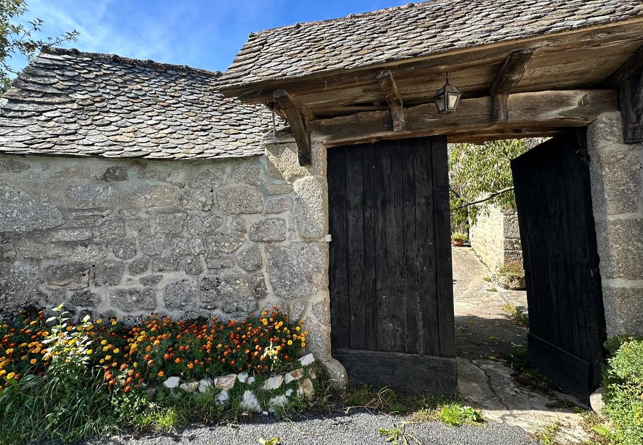 Maison à Le Nayrac - Le Gîte de la Ferme d’Issac