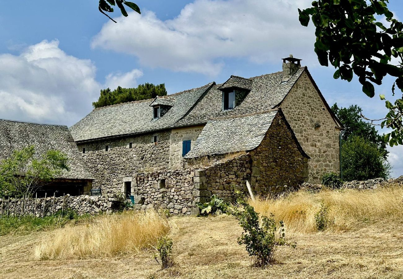 Maison à Florentin-la-Capelle - Maison de Lentin, calme, plan d´eau, nature