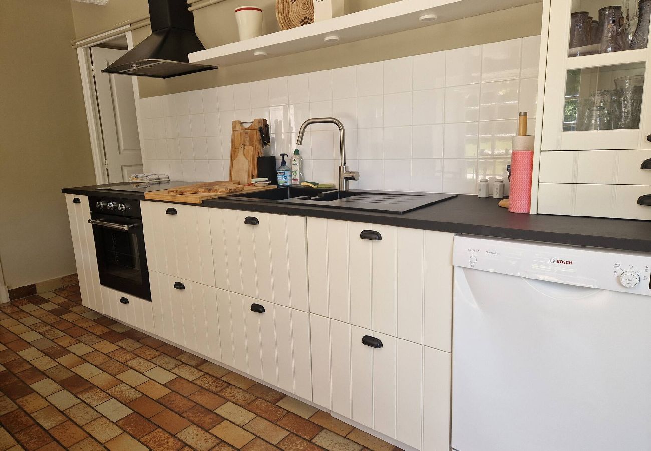 Maison à Bessuéjouls - Villa les Hauts du Lot, Piscine, nature, calme