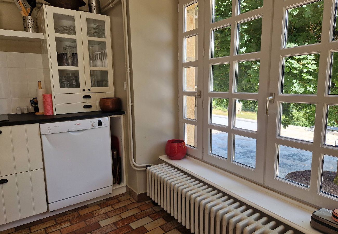 Maison à Bessuéjouls - Villa les Hauts du Lot, Piscine, nature, calme