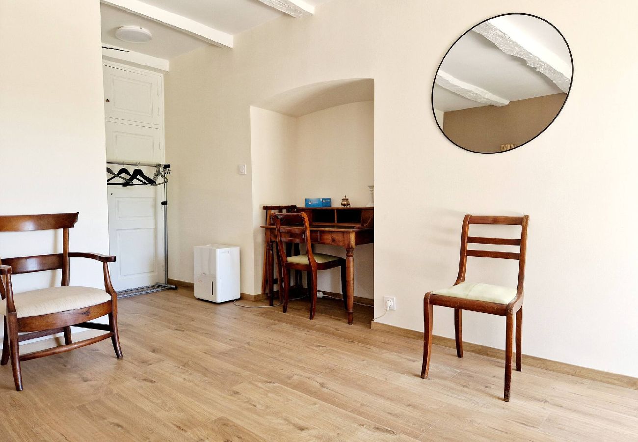 Maison à Bessuéjouls - Villa les Hauts du Lot, Piscine, nature, calme