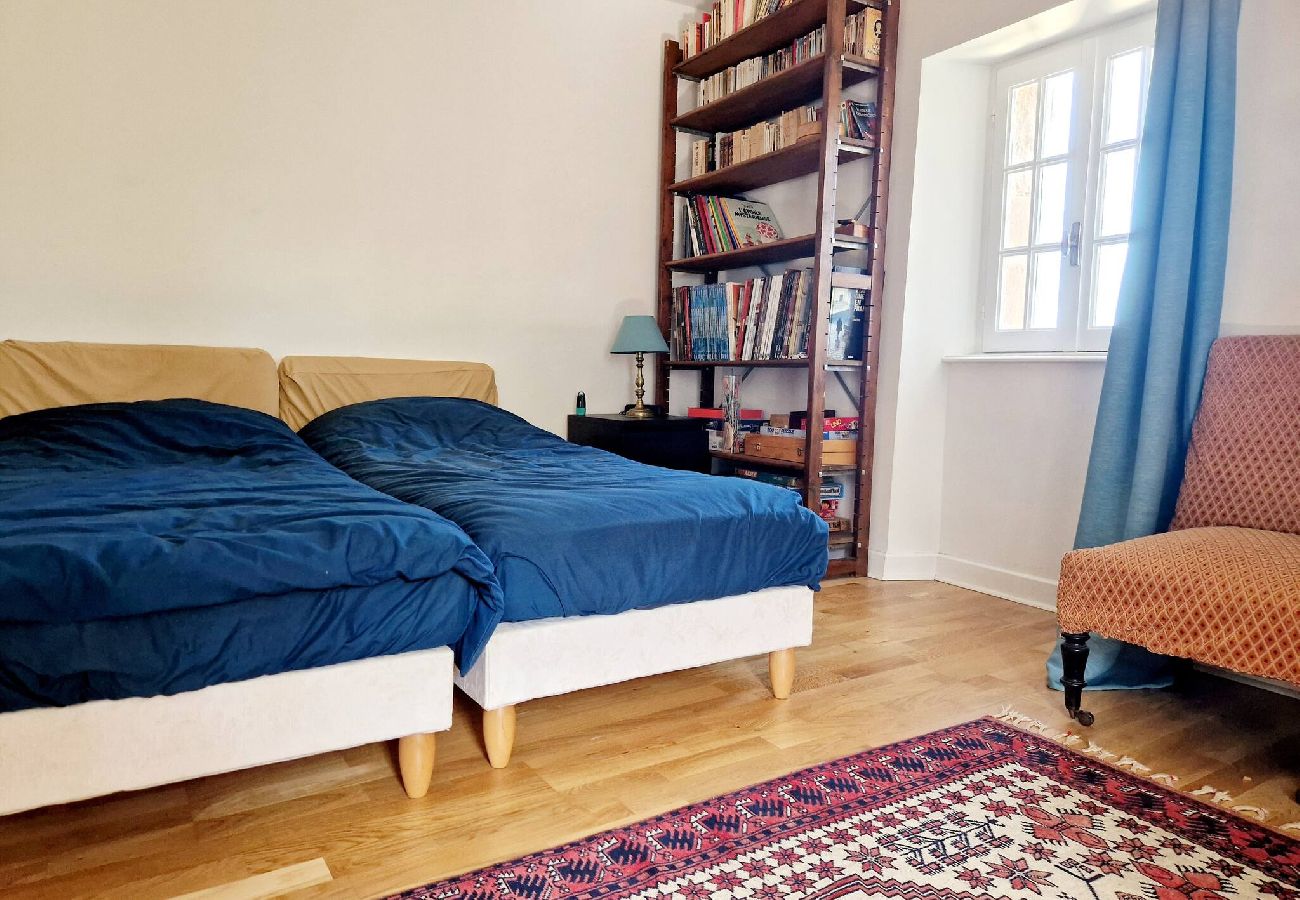 Maison à Bessuéjouls - Villa les Hauts du Lot, Piscine, nature, calme