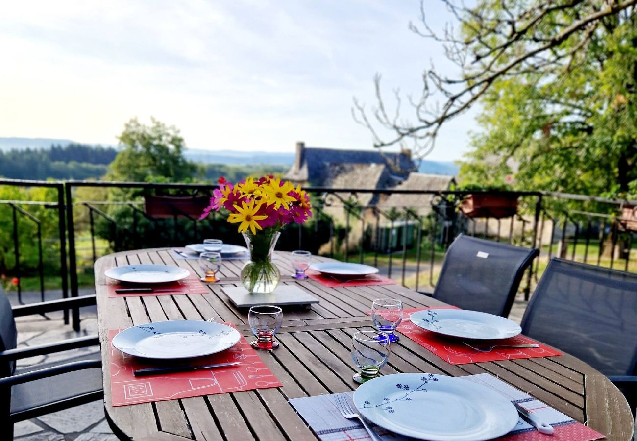 Maison à Estaing - Le Casimir, Maison de campagne à Estaing