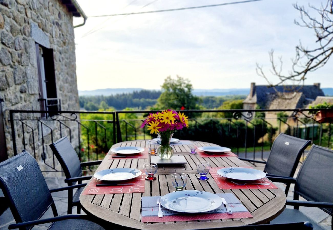 Maison à Estaing - Le Casimir, Maison de campagne à Estaing