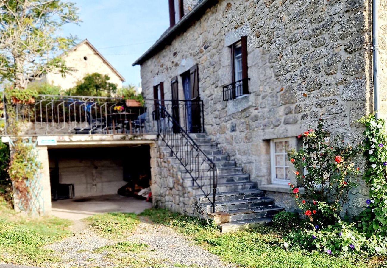 Maison à Estaing - Le Casimir, Maison de campagne à Estaing
