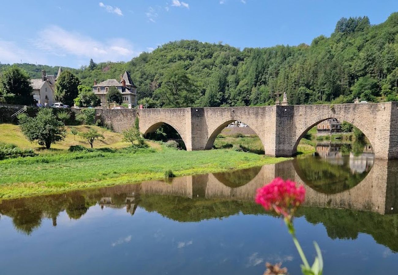 Maison à Estaing - Le Casimir, Maison de campagne à Estaing
