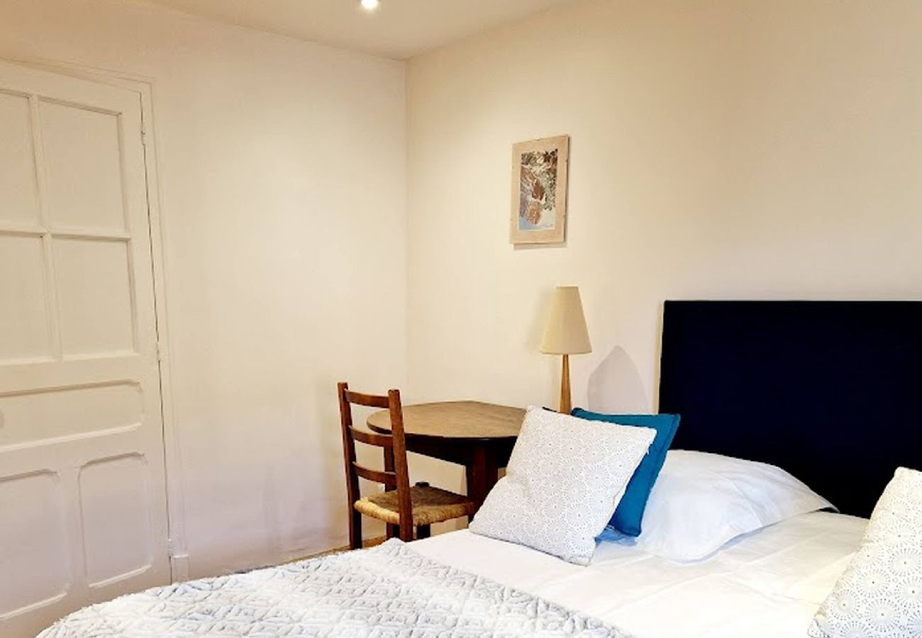 Maison à Saint-Côme-d´Olt - Chardon Bleu, jardin, centre-ville, St-Côme-d´Olt