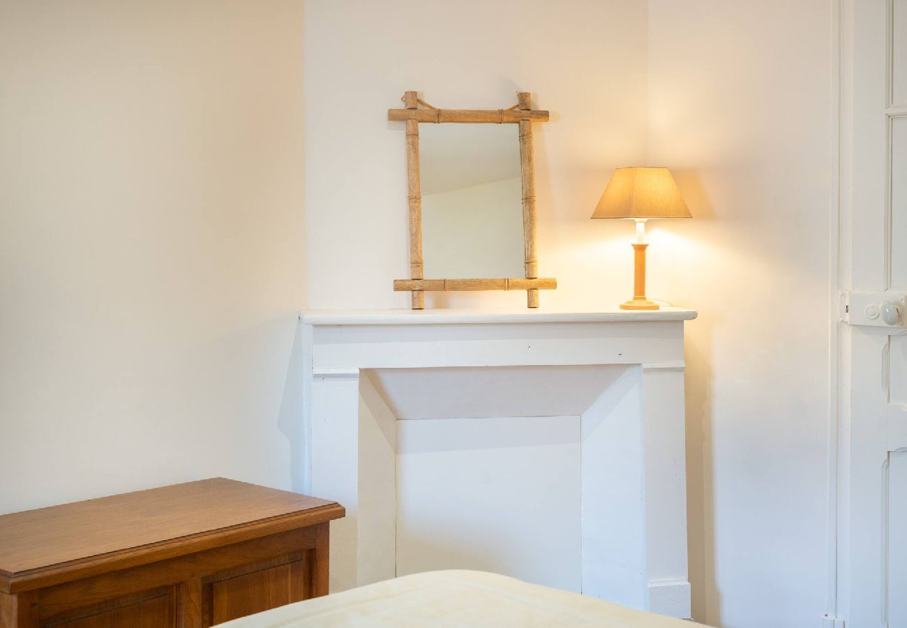 Maison à Saint-Côme-d´Olt - Chardon Bleu, jardin, centre-ville, St-Côme-d´Olt