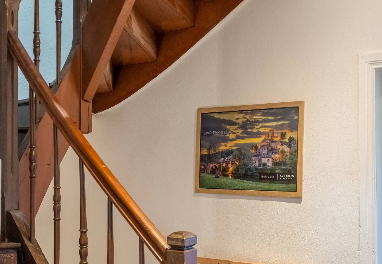 Maison à Saint-Côme-d´Olt - Chardon Bleu, jardin, centre-ville, St-Côme-d´Olt