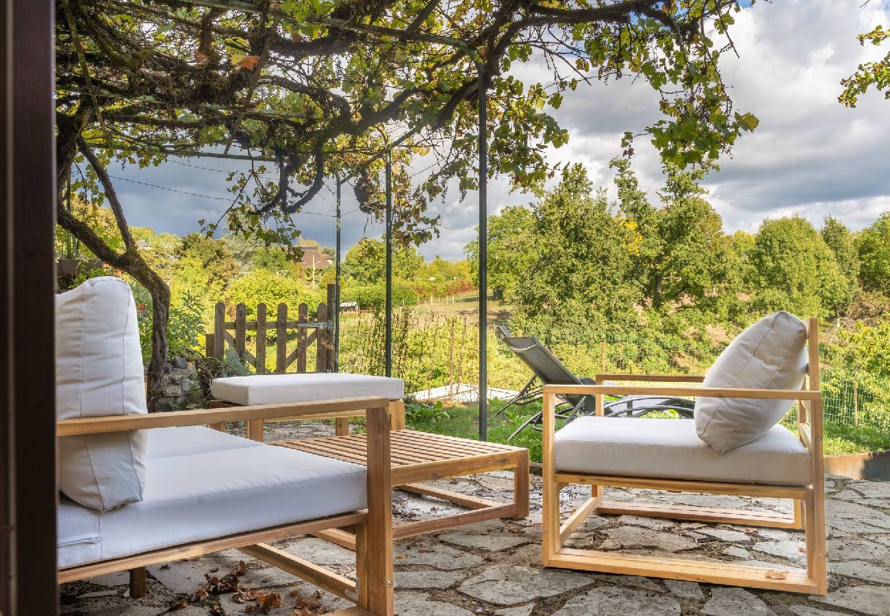 Maison à Saint-Côme-d´Olt - Chardon Bleu, jardin, centre-ville, St-Côme-d´Olt