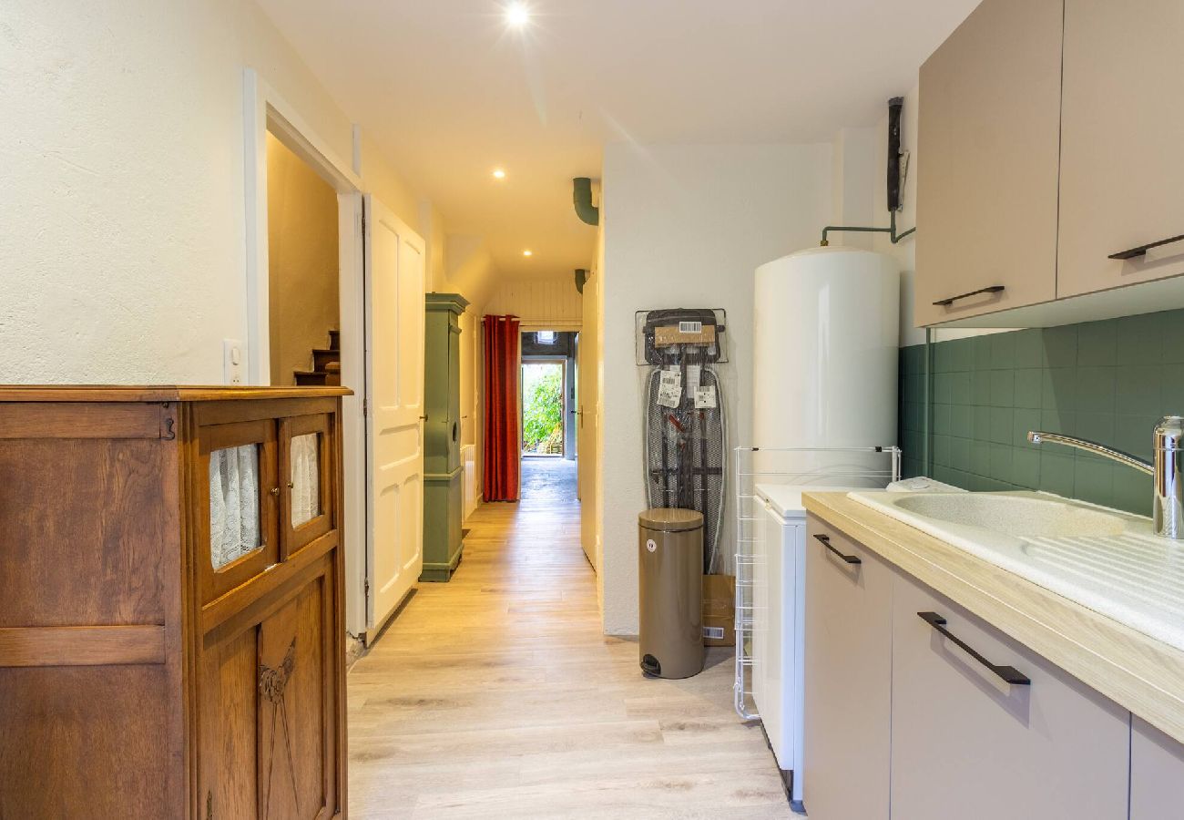 Maison à Saint-Côme-d´Olt - Chardon Bleu, jardin, centre-ville, St-Côme-d´Olt