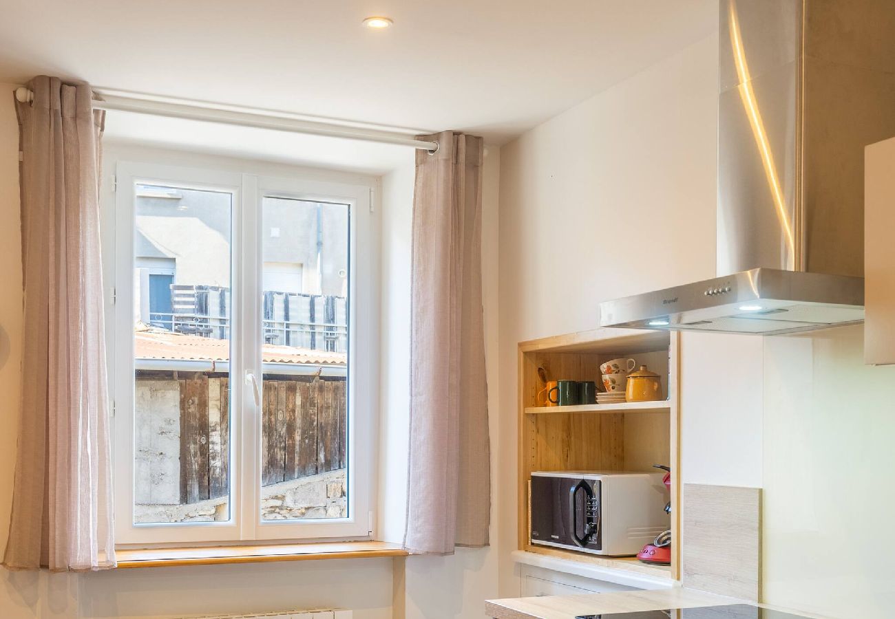 Maison à Saint-Côme-d´Olt - Chardon Bleu, jardin, centre-ville, St-Côme-d´Olt