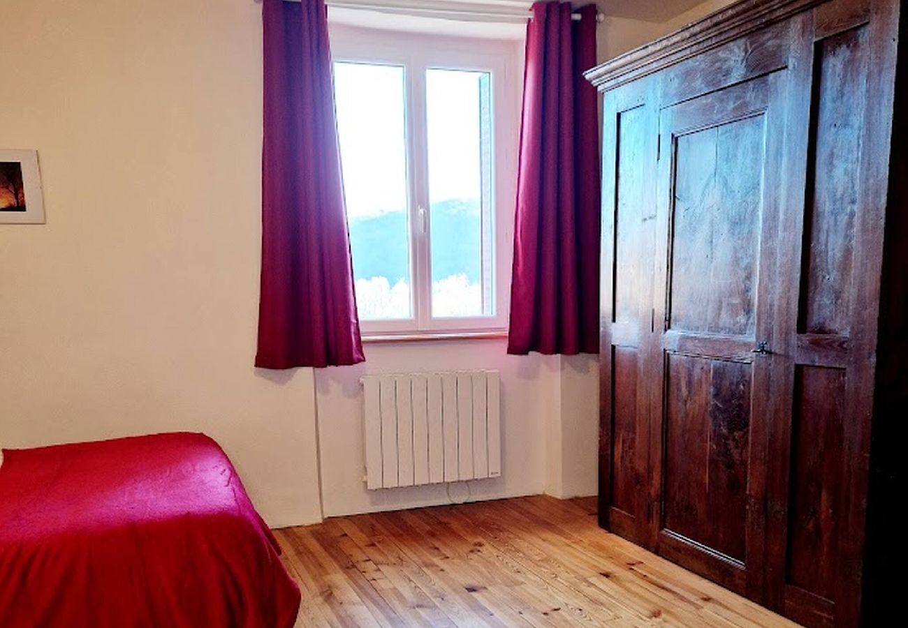 Maison à Saint-Côme-d´Olt - Chardon Bleu, jardin, centre-ville, St-Côme-d´Olt