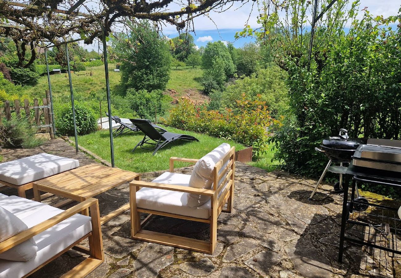 Maison à Saint-Côme-d´Olt - Chardon Bleu, jardin, centre-ville, St-Côme-d´Olt