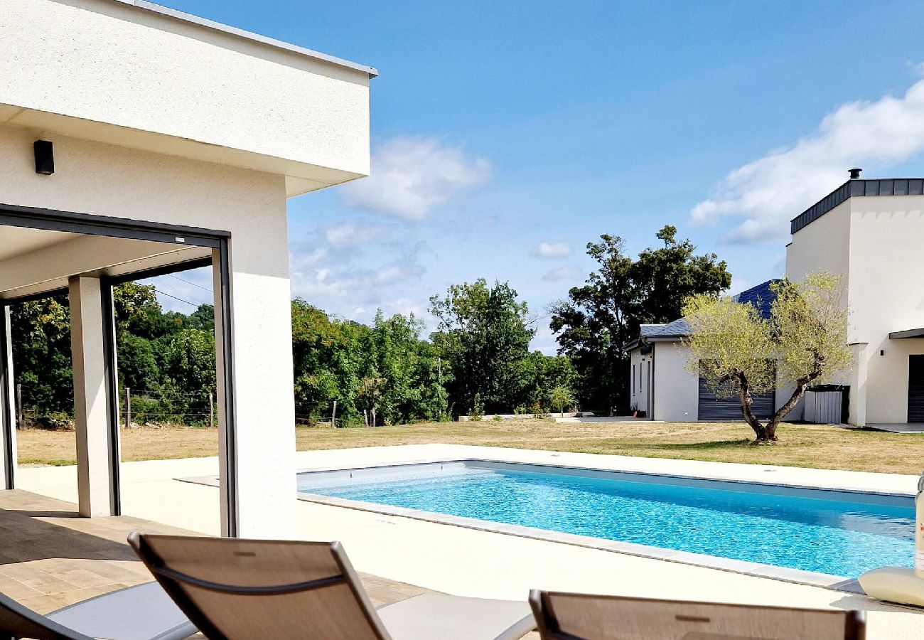 Villa à Gabriac - Le Gîte Aubrac Haut de gamme, Jardin,