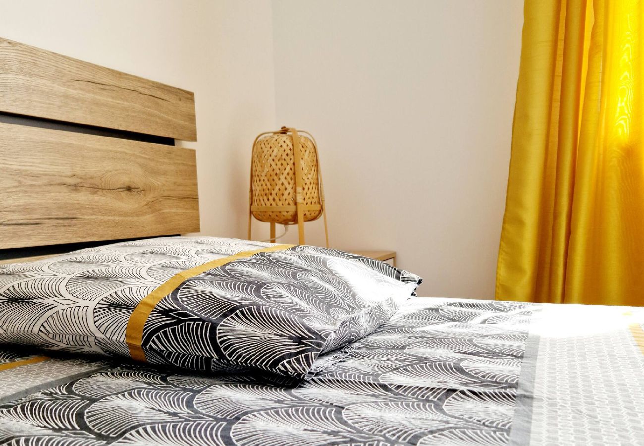 Villa à Gabriac - Le Gîte Aubrac Haut de gamme, Jardin,