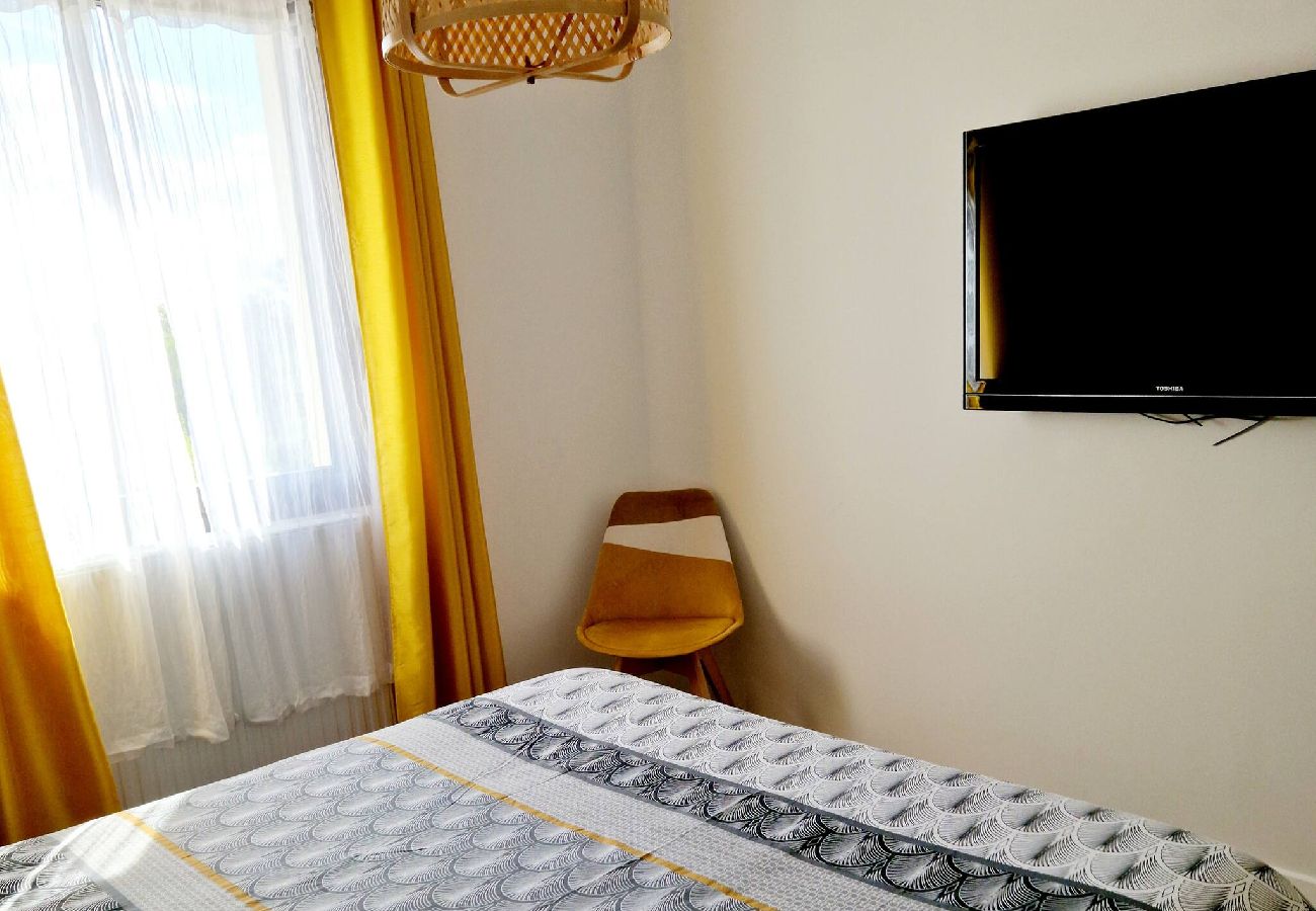 Villa à Gabriac - Le Gîte Aubrac Haut de gamme, Jardin,