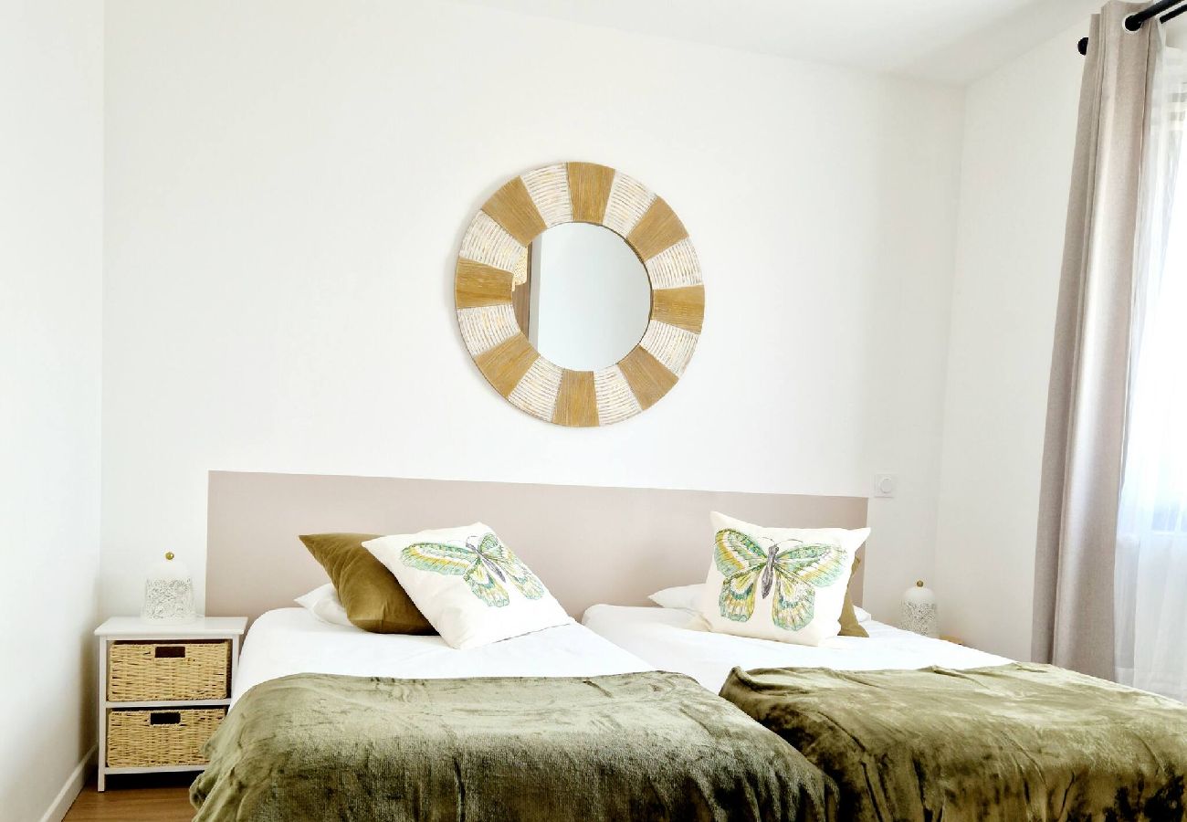 Villa à Gabriac - Le Gîte Aubrac Haut de gamme, Jardin,