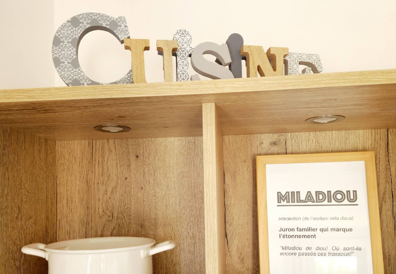 Villa à Gabriac - Le Gîte Aubrac Haut de gamme, Jardin,