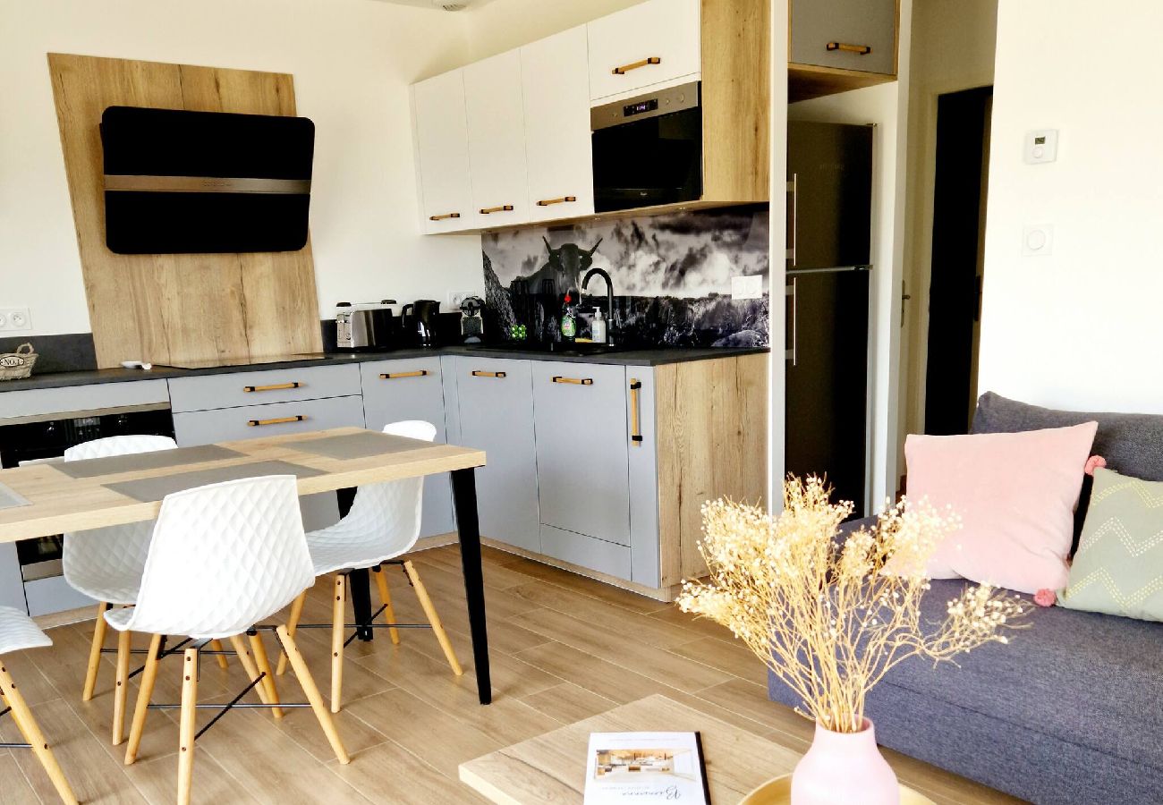 Villa à Gabriac - Le Gîte Aubrac Haut de gamme, Jardin,