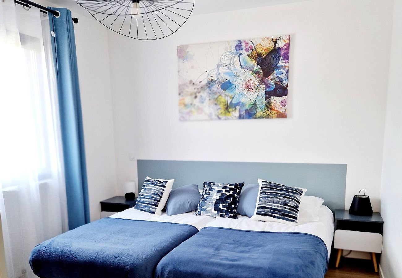 Villa à Gabriac - Le Gîte City Haut de gamme, Jardin, Pi