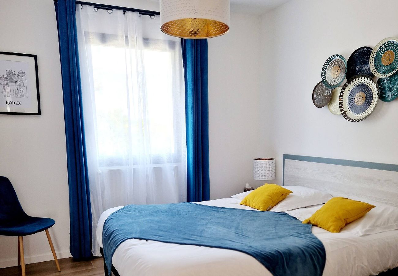 Villa à Gabriac - Le Gîte City Haut de gamme, Jardin, Pi