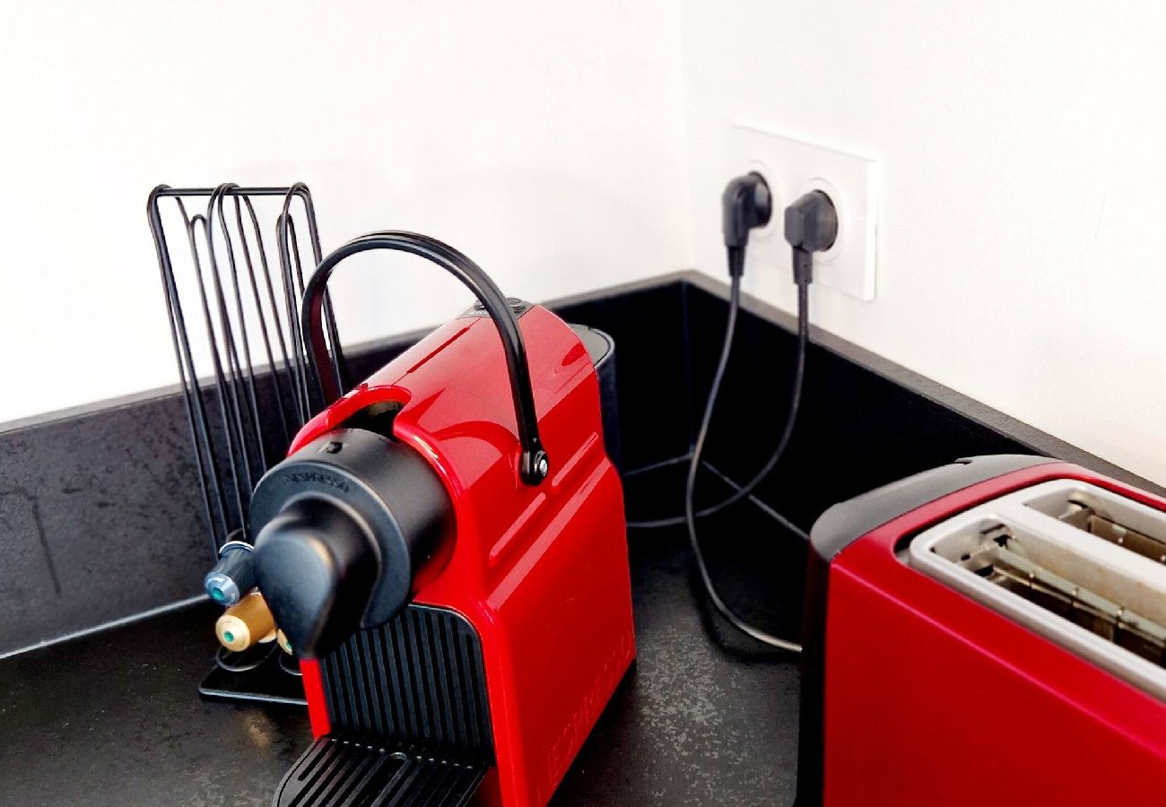 Villa à Gabriac - Le Gîte City Haut de gamme, Jardin, Pi