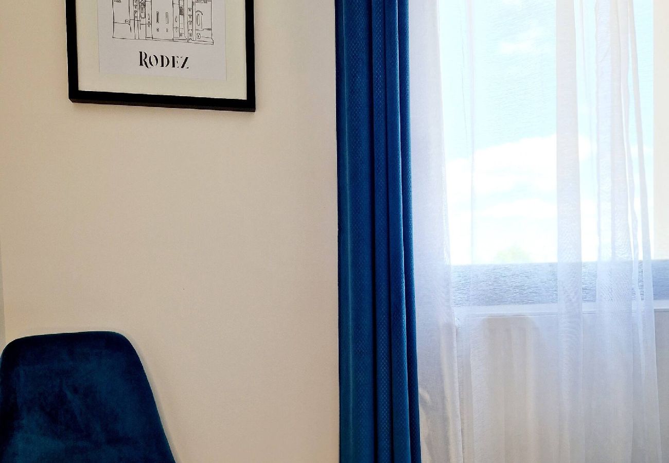 Villa à Gabriac - Le Gîte City Haut de gamme, Jardin, Pi