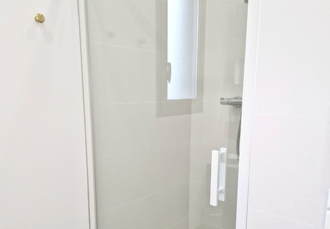 Villa à Gabriac - Le Gîte City Haut de gamme, Jardin, Pi