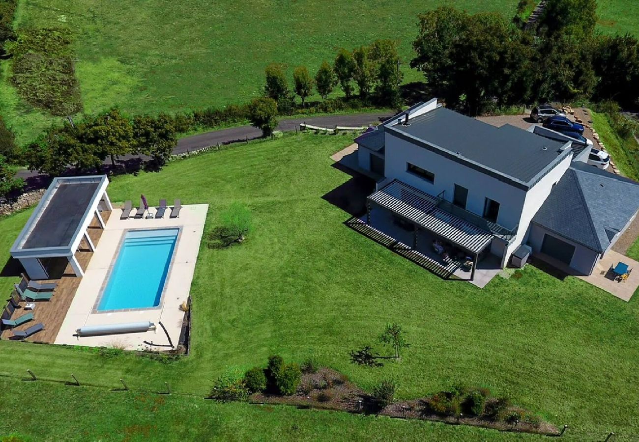 Villa à Gabriac - Le Gîte City Haut de gamme, Jardin, Pi