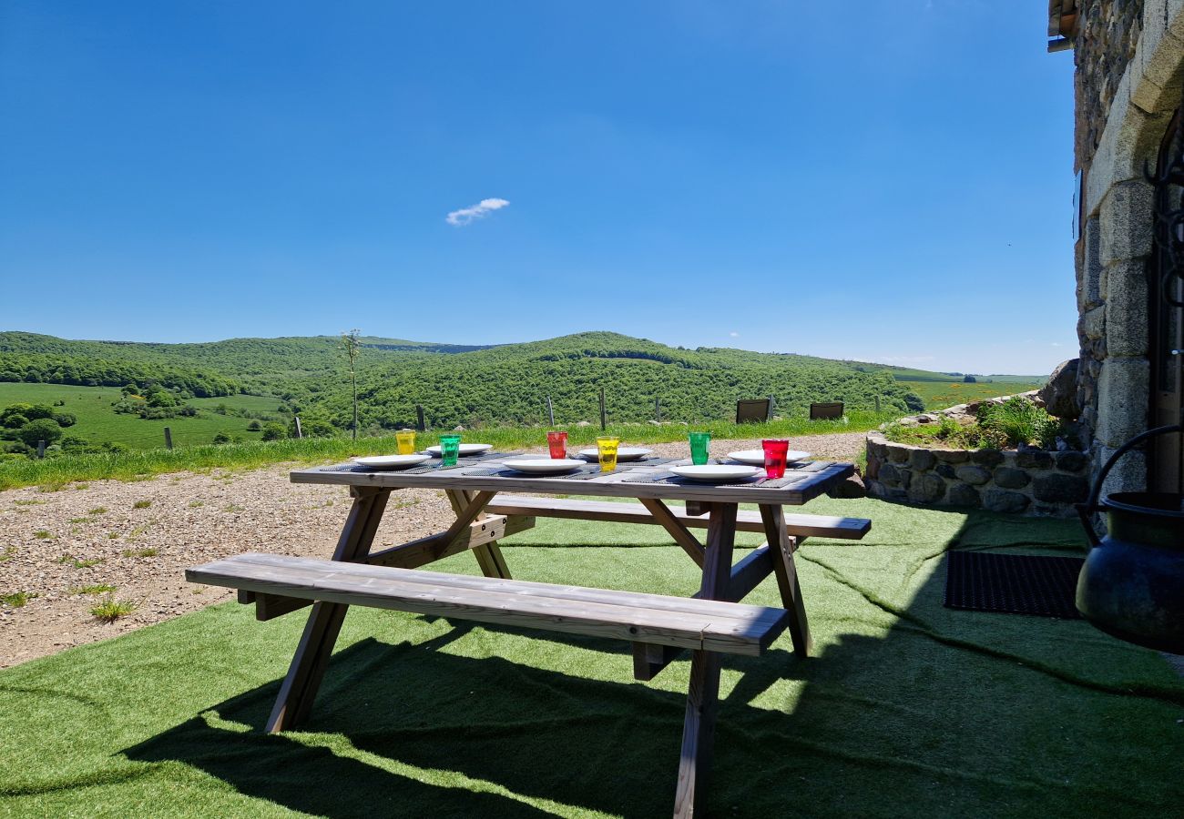 Maison à Laguiole - Buron de Léon, en plein cœur de l Aubrac