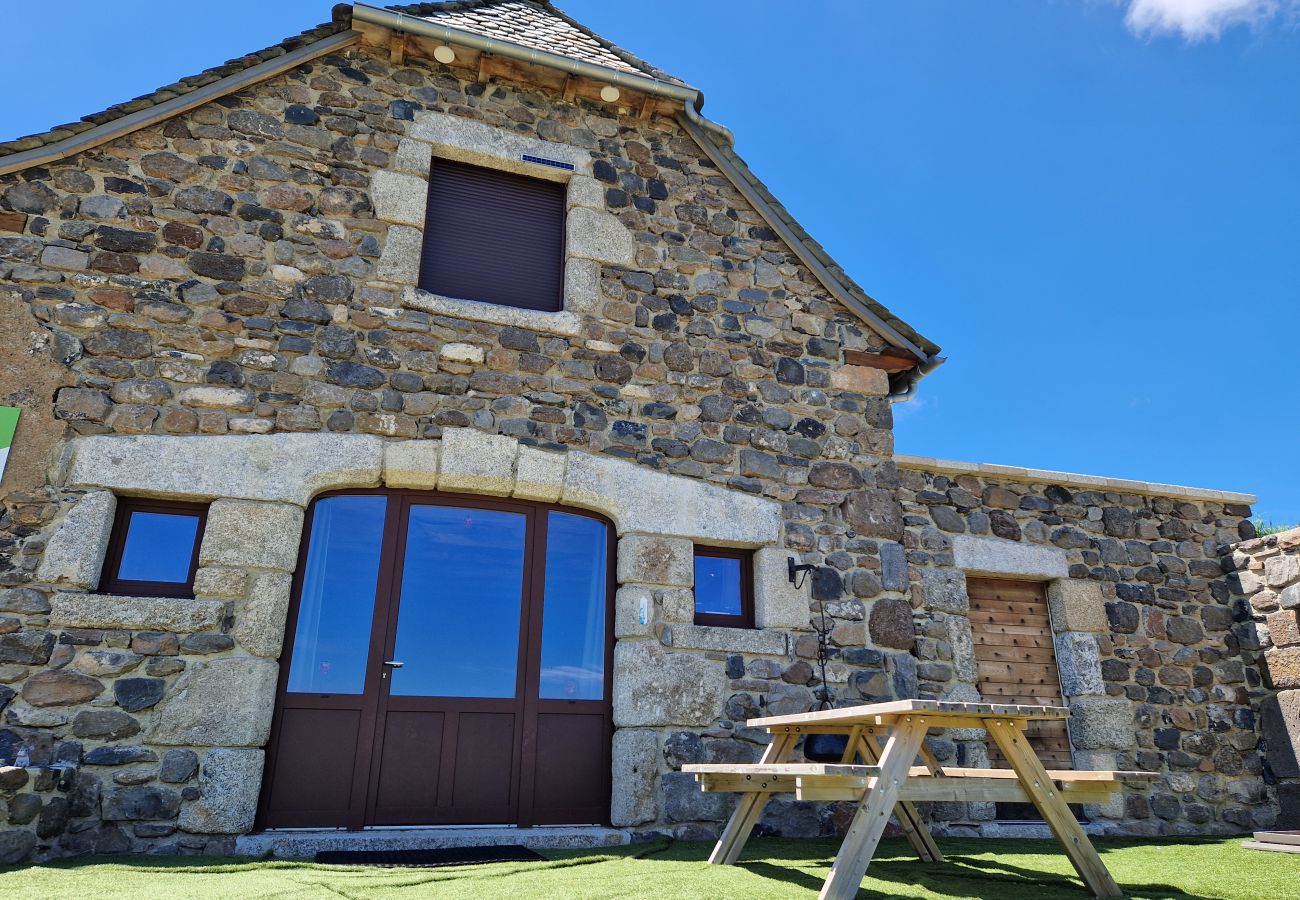 Maison à Laguiole - Buron de Léon, en plein cœur de l Aubrac