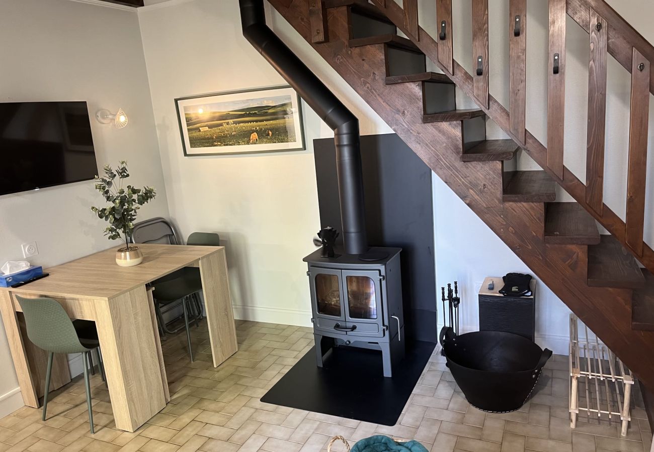 Chalet à Laguiole - Le Chalet de l'Abeille