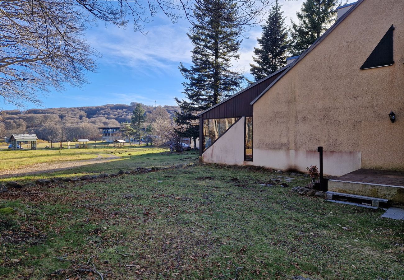 Chalet à Laguiole - Le Chalet de l'Abeille