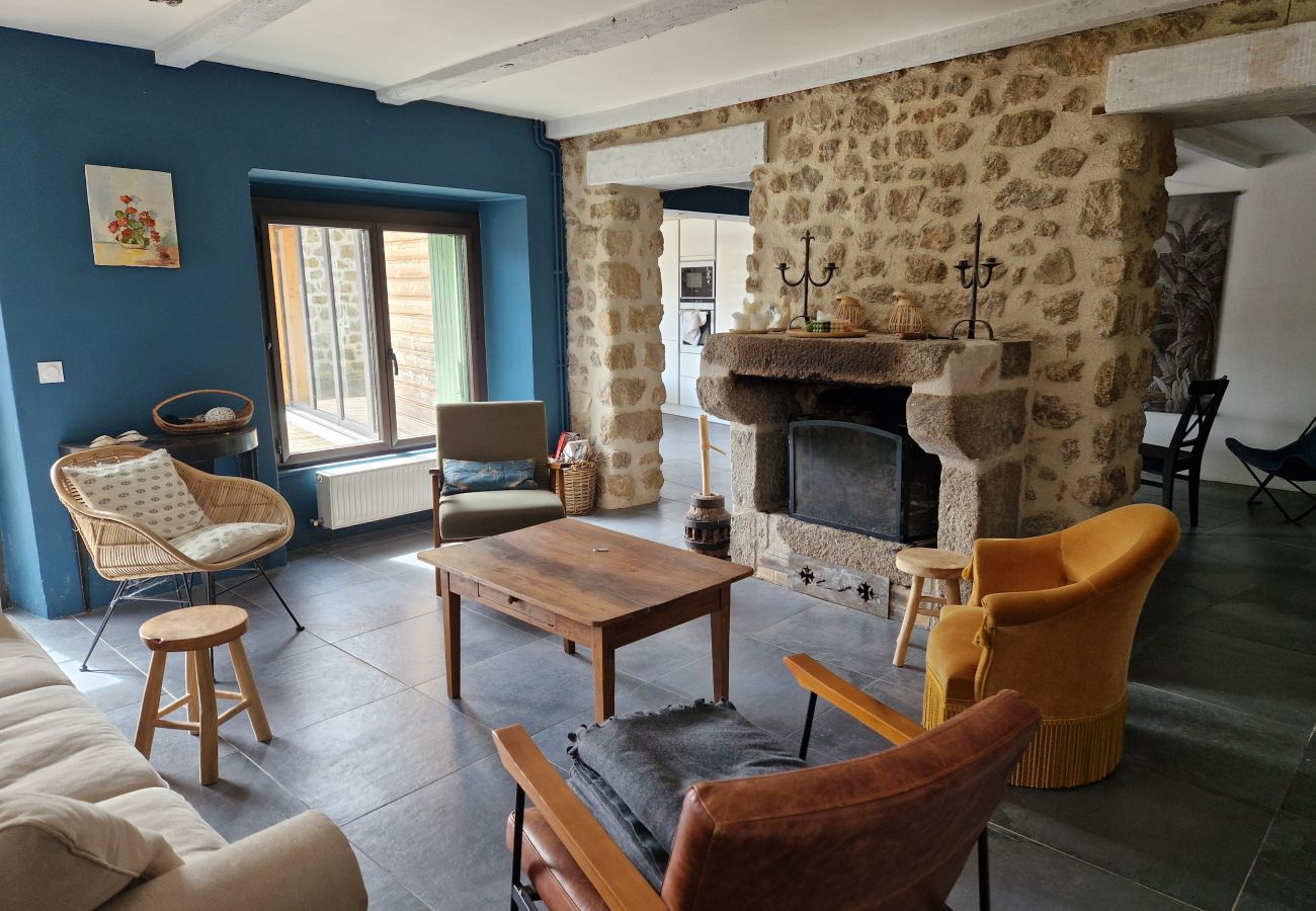 Maison à Le Nayrac - Gite de la Borie