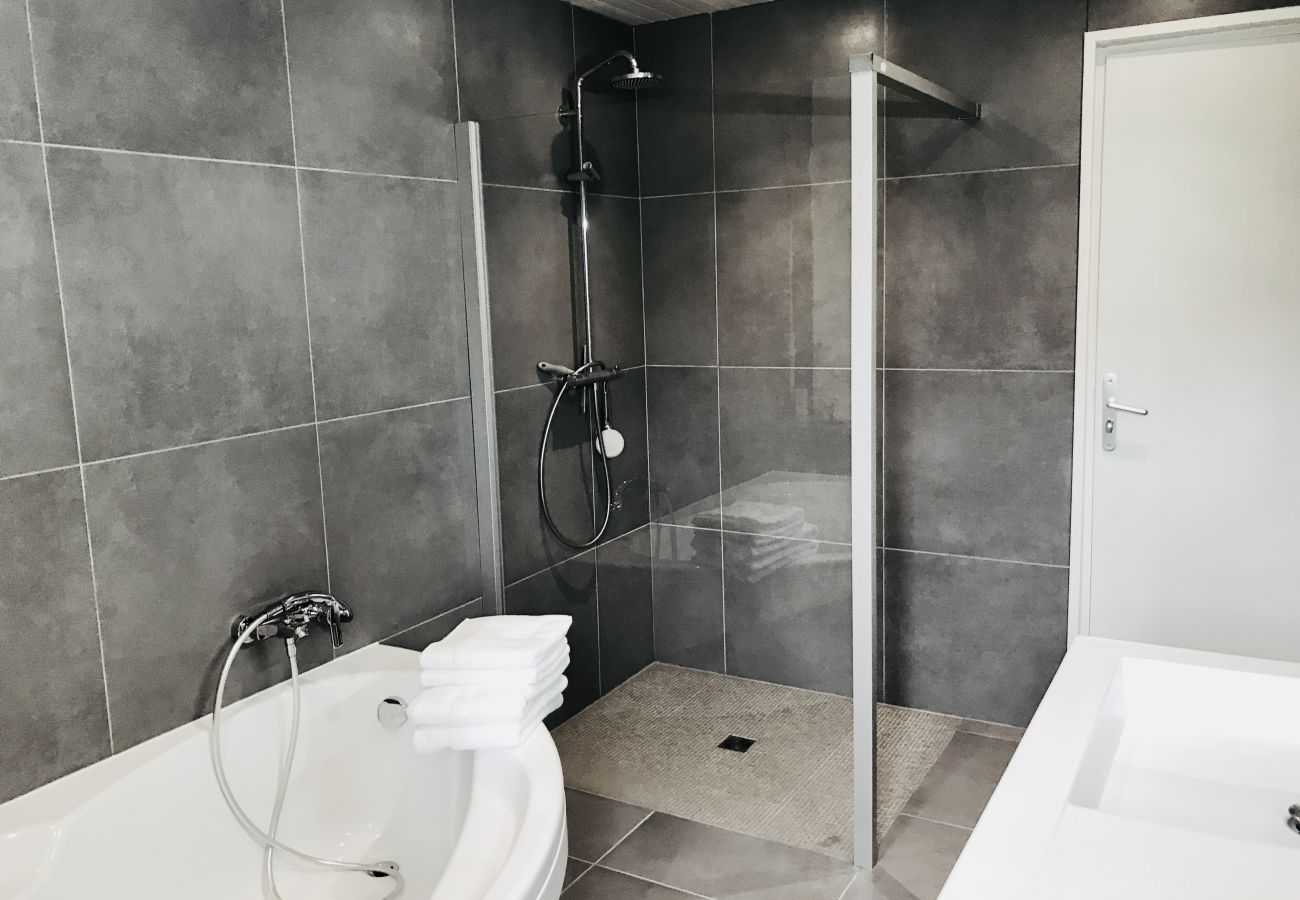 Gîte Rural à Montézic - La Perle de la Vallée