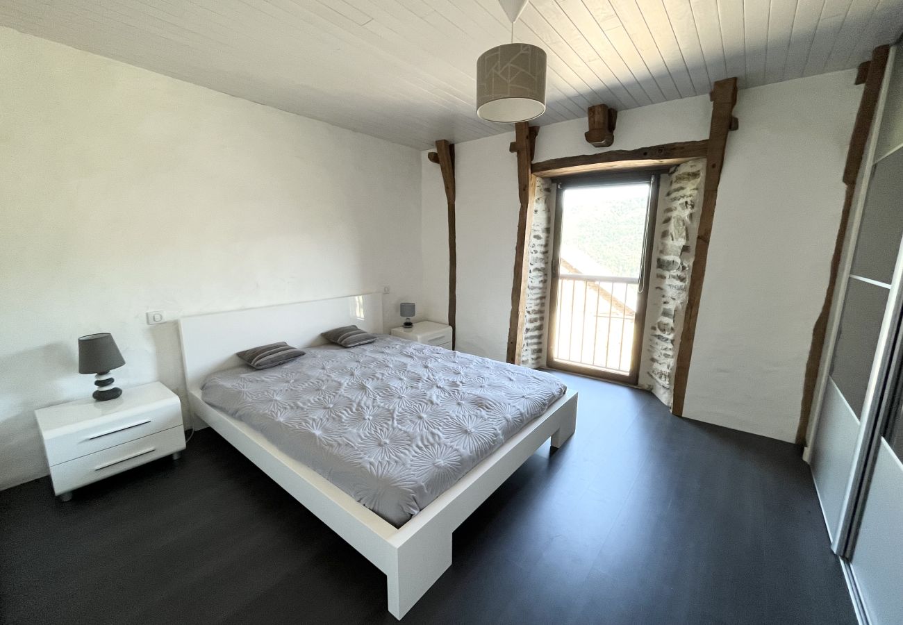 Gîte Rural à Montézic - La Perle de la Vallée